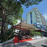 Europa 4*